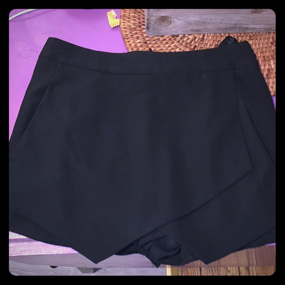 Black going out shorts